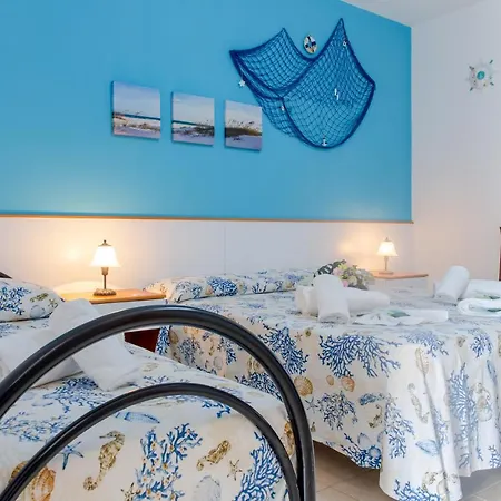 アパートホテル Scialaba Salento 3*